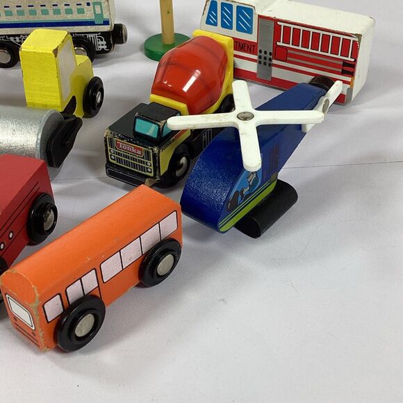 Wooden Vehicle Lot of 16 Truck Ambulance Construction Police - Picture 4 of 12